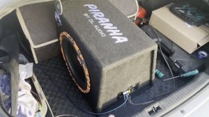 Обзор активного сабвуфера от DL Audio Piranha 12A SE / Бюджетный-мощный саб в авто