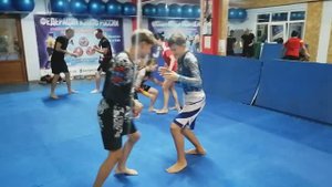 Борцовские будни во взрослой группе КЭМПО