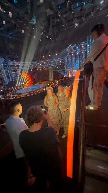 Перед съемкой шоу «Ну-ка, все вместе!»