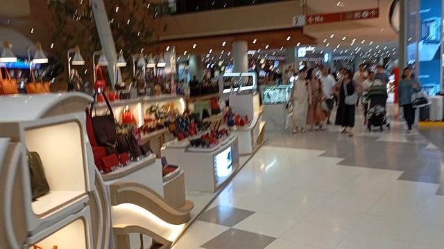 Пхукет в несезон. Торговый центр "Central Festival". смотреть онлайн