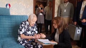 Столетняя жительница Новоуральска приняла участие в досрочных выборах губернатора