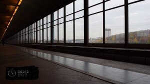 Визит вандалов-граффитчиков в депо московского метро попал на видео
