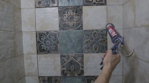 Силиконавый герметик проходим углы и примыкания скрытого люка часть 5.