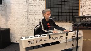 Анастасия Гурзо - авторская песня "Говорят"