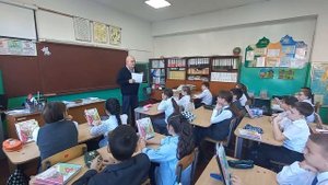 4а класс 2ая школа вручение дипломов за первые радиосвязи