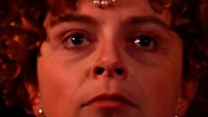 "Без вывески". Л.Разумовская "Ваша сестра и пленница"