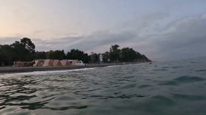 Вид на пляж из моря