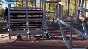 На детской площадке в центре Мирного появится новый игровой комплекс