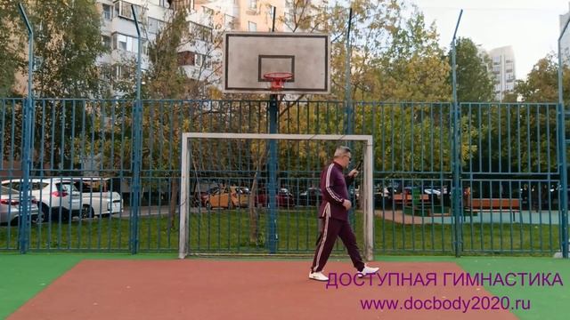 Упражнения с двуручным деревянным мечом Цзянь (7)