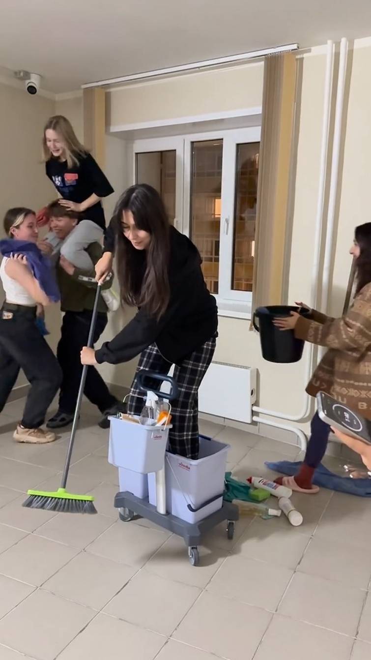 В общежитии тоже бывают посвящения #shorts