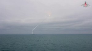 Фрегат «Адмирал Головко» нанес удар ракетой «Циркон» по береговой цели из акватории Баренцева моря