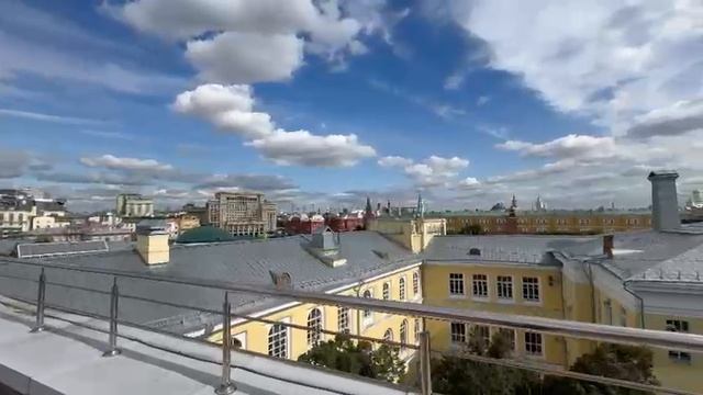 Романов двор