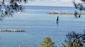 Дневник отдыхающего. Сочи, пляж Маяк, 17.09.2025