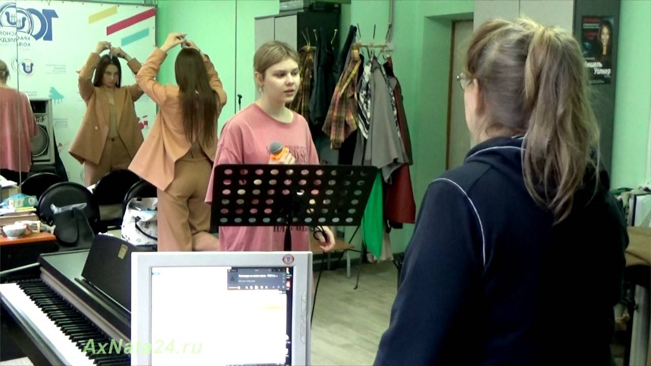 Поговори со мною, мама-1-я ( мелодия?); Небеса -3я динамика и свобода. Анастасия Щелканова. Эстрада