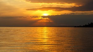 Прекрасный вечер на берегу Обского моря