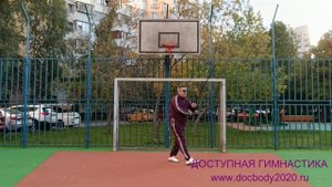 Упражнения с двуручным деревянным мечом Цзянь (10)