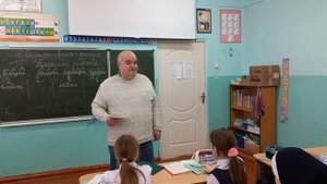 гимназия Азнакаево Амина значок и удостоверение клуба рыцари неба