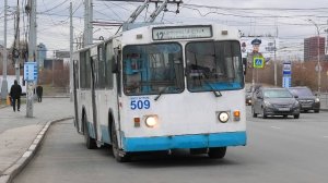 Троллейбус Екатеринбурга ЗиУ-682Г [Г00] №509 маршрут №12 на остановке "Педуниверситет"