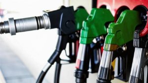 ФАС выдала предупреждение дочке "Газпром нефти" из-за цен на АЗС в Тюмени