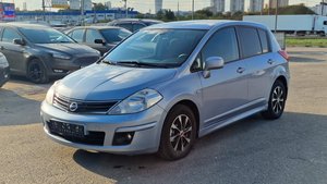 Nissan Tiida (2011)