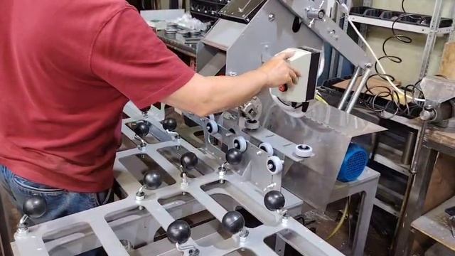 Станок для фигурной обработки стекла