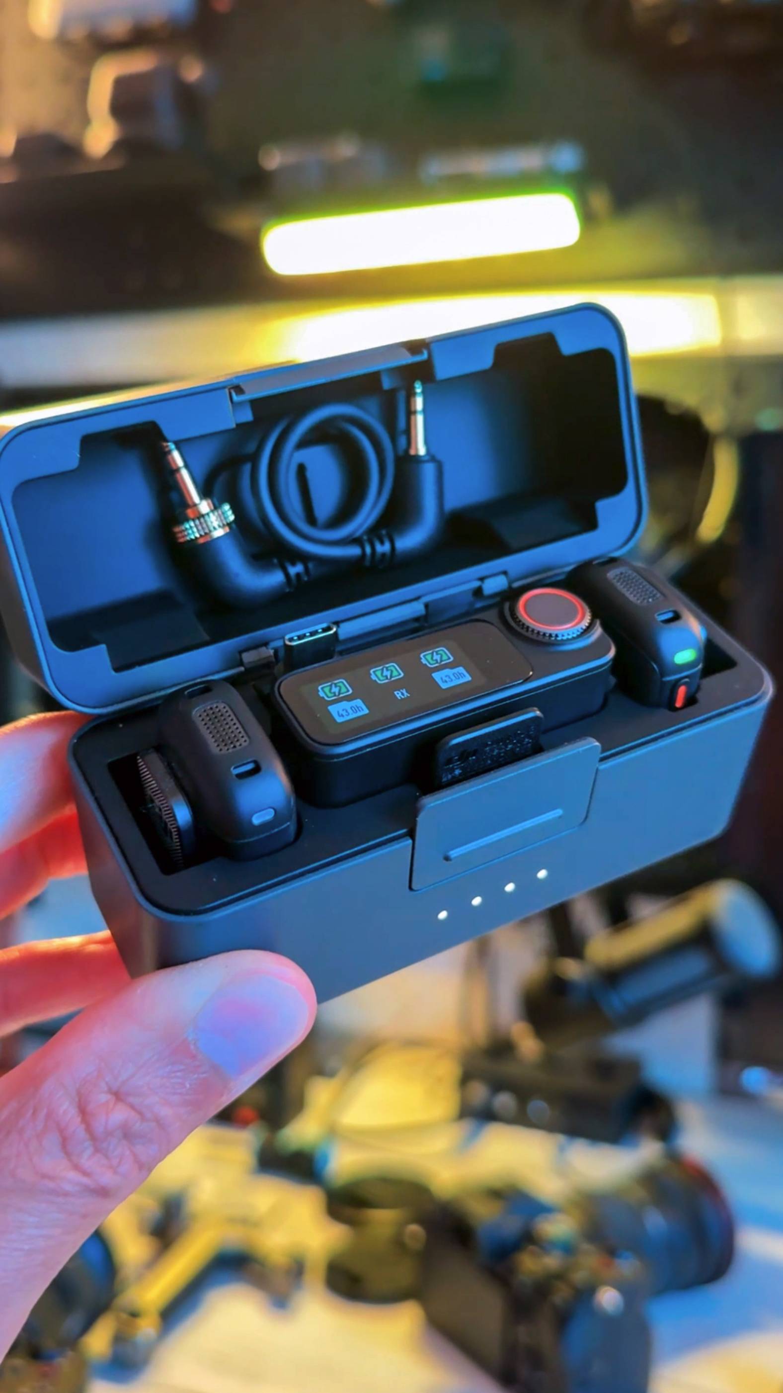 DJI Mic 3 обзор лучших беспроводных микрофонов! Топовая радиосистема 2025 года смотреть онлайн