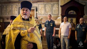 В день иконы «Неопалимая Купина» в Севастополе состоялся молебен для сотрудников МЧС России