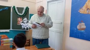 Вручение Ренате карточку от R2DWG