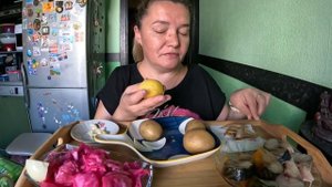 Картошка в мундире, скумбрия копченая и соленая. Мукбанг. Домашняя еда