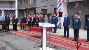 В Санкт-Петербурге ключи от новых квартир вручили сотрудникам Росгвардии