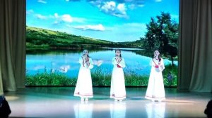 "Расцветай моя, родная, Россия!" муз.А.Петряшевой.