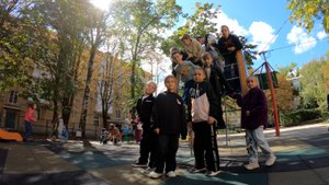 В Октябрьском районе Ставрополя построили три новые детские площадки