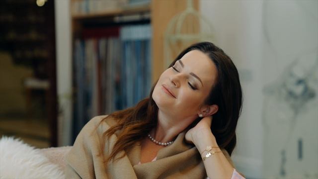 Анна Пескова о том, как создать нужную атмосферу с помощью электрокарнизов