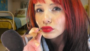 АСМР МАКИЯЖ ОТ ТОКСИК КОМЕНДЫ В ОБЩАГЕ 💋💄