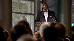 Стрела 1 сезон 16 серия «Пойманный на месте преступления» (сериал, 2012)