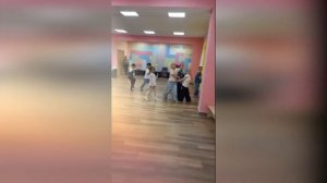 Сталеваров 28. Доп. "Танцевальная студия".
