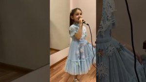 «СНЕЖНЫЕ БАБОЧКИ» Маша Фадеева 7 лет. Педагог по вокалу Оксана Родина