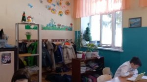 Амира обучает фонетическому алфавиту