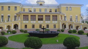 Губернаторский сад Ярославль. Путешествие по России. Золотое кольцо