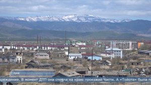 17.09.2025 В Углегорске автомобиль «Hino» наехал на женщину, а потом ударил «Probox»