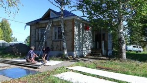 В Зайцевой Речке ремонтируют здание почты