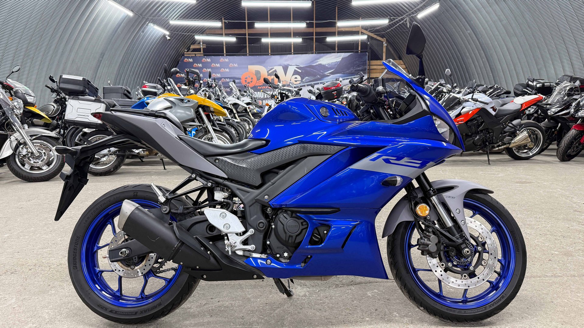 Обзор Yamaha YZF-R3 |В НАЛИЧИИ| смотреть онлайн