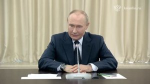 Владимир Путин проводит встречу с руководителями фракций политических партий в Государственной Думе