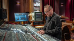 07. Mixing, Console, Hardware, Mix Bus, Balance and Parallel Compression