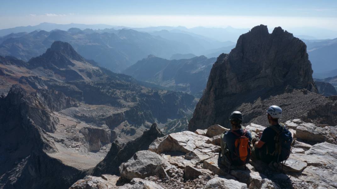 Горы сжимают легкие, море глушит мозг: что нужно знать перед восхождением и фридайвингом