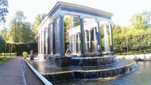 Фонтаны Нижнего парка Петергофа смотреть онлайн