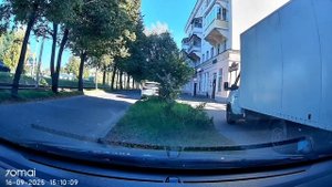 Женщина чудом выжила под колесами Газели!