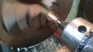 Точение бронзовых втулок. Токарный станок 16 Б 16