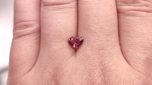 Шпинель оранжево-розовая, сердце 1.05 ct. Мьянма