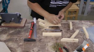 Гагарин. Труд. Лесная столовая для птиц.